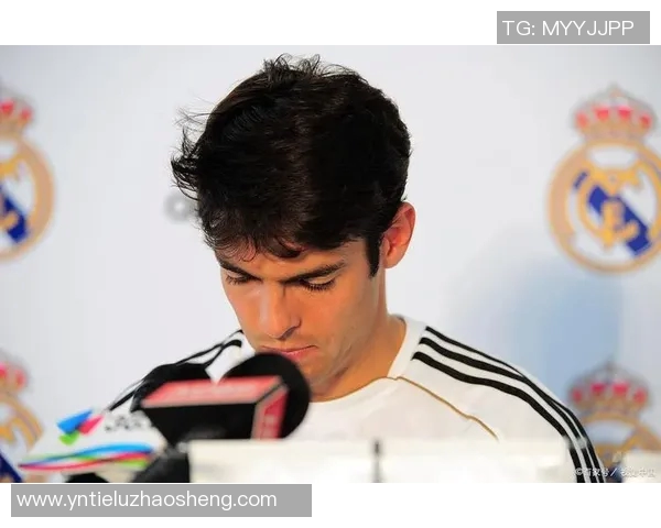 巴西足球传奇卡卡正式宣布退役结束辉煌职业生涯